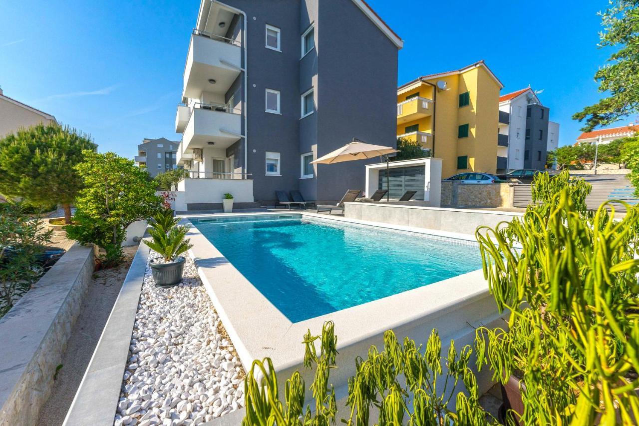 Summer Breeze Pool Apartments Novalja Zewnętrze zdjęcie